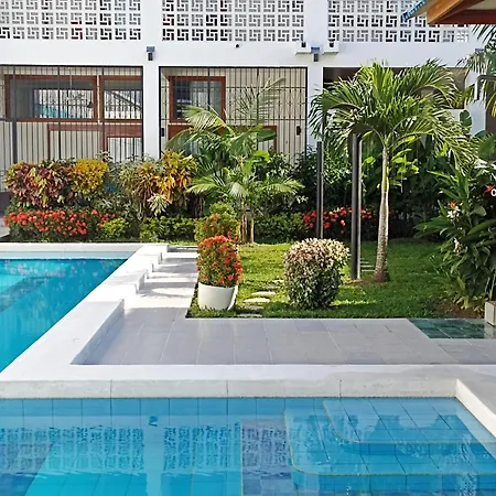 Morona Flats & Pool - 70 M2 Apartment Iquitos Exterior photo