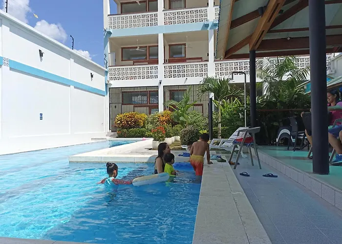 Morona Flats & Pool - 70 M2
